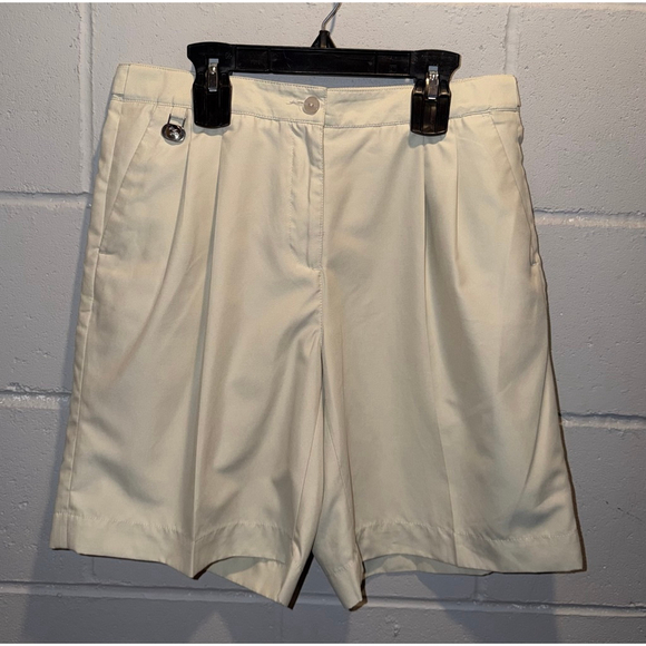 Lizgolf Pants - Women's Lizgolf Beige Khaki Shorts Size 6 Preppy Summer Resort Country Club